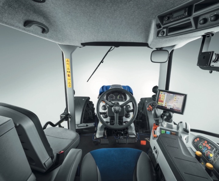 La cabina di guida 'Horizon' del T5Auto CommandTM offreuna visibilità a tutto tondo