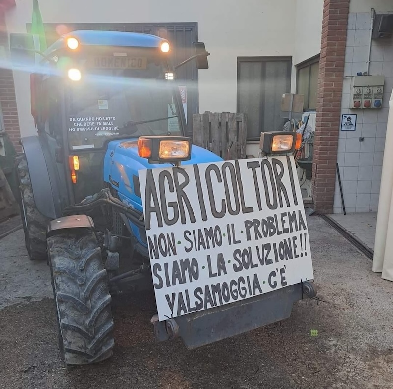 protesta-trattori-gennaio-2024-13-facebook-gruppo-cra-agricoltori-traditi-comitati-riuniti-agricoli.jpg