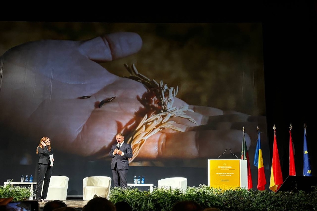 Francesco Lollobrigida all'apertura del convegno a Vercelli