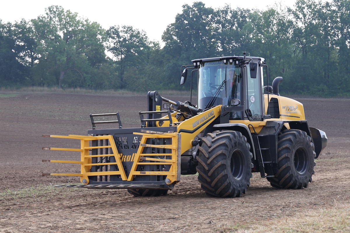 Nuova pala gommata W170D+ Forage Power in campo durante l'evento Technology in Every Field di New Holland