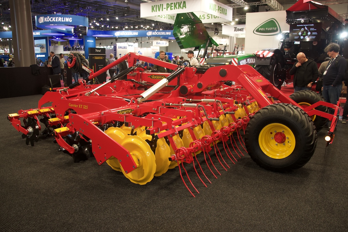 Coltivatore a dischi Väderstad Carrier XT625 con nuovo asse porta-dischi ad Agritechnica 2025
