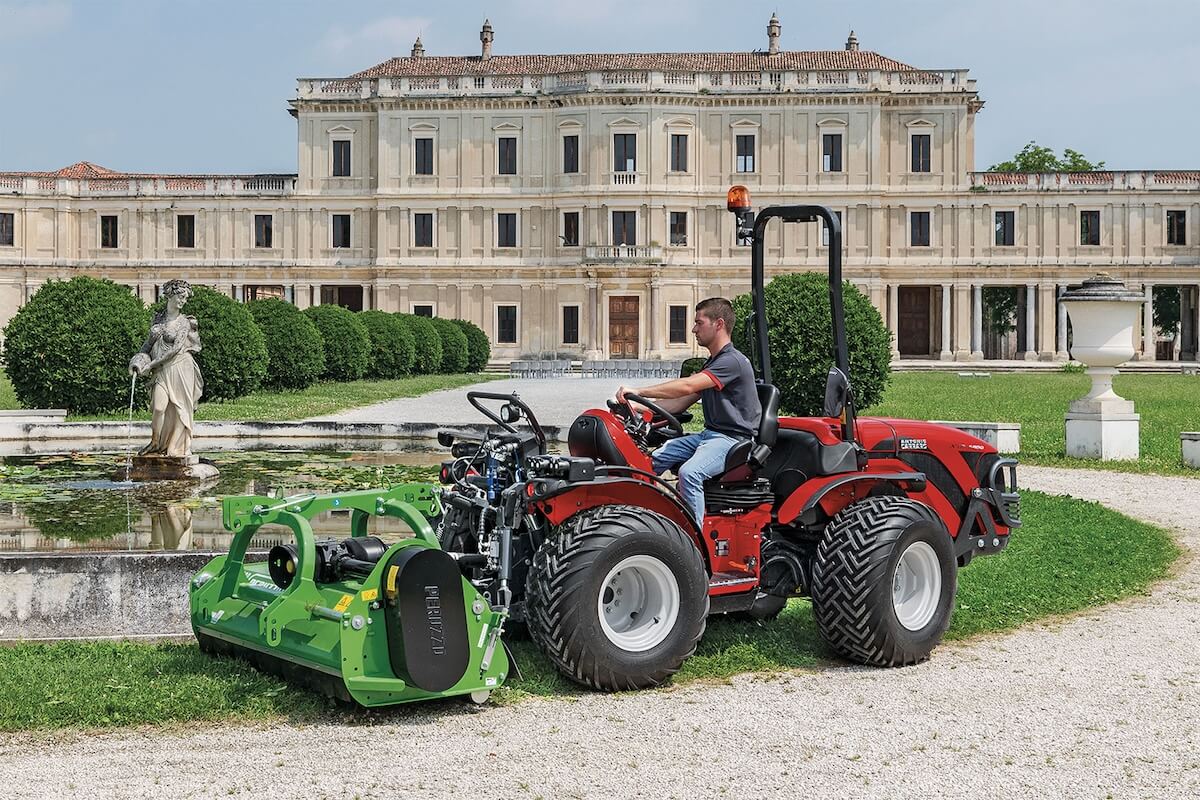 Antonio Carraro TR 5800 Infinity, disponibile in versione Base o Plus