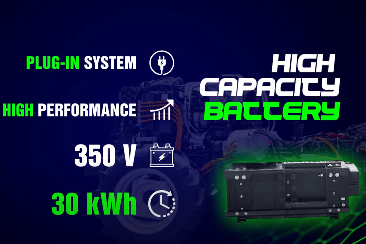 La batteria del Landini Rex4 Full Hybrid è ricaricabile durante il lavoro o tramite colonnina