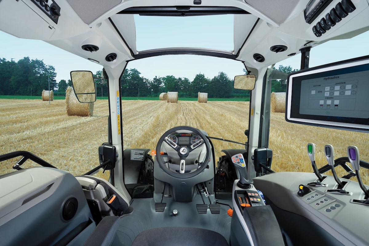 Massima visibilità dal posto guida dei trattori Landini Serie 6RS Robo-Six