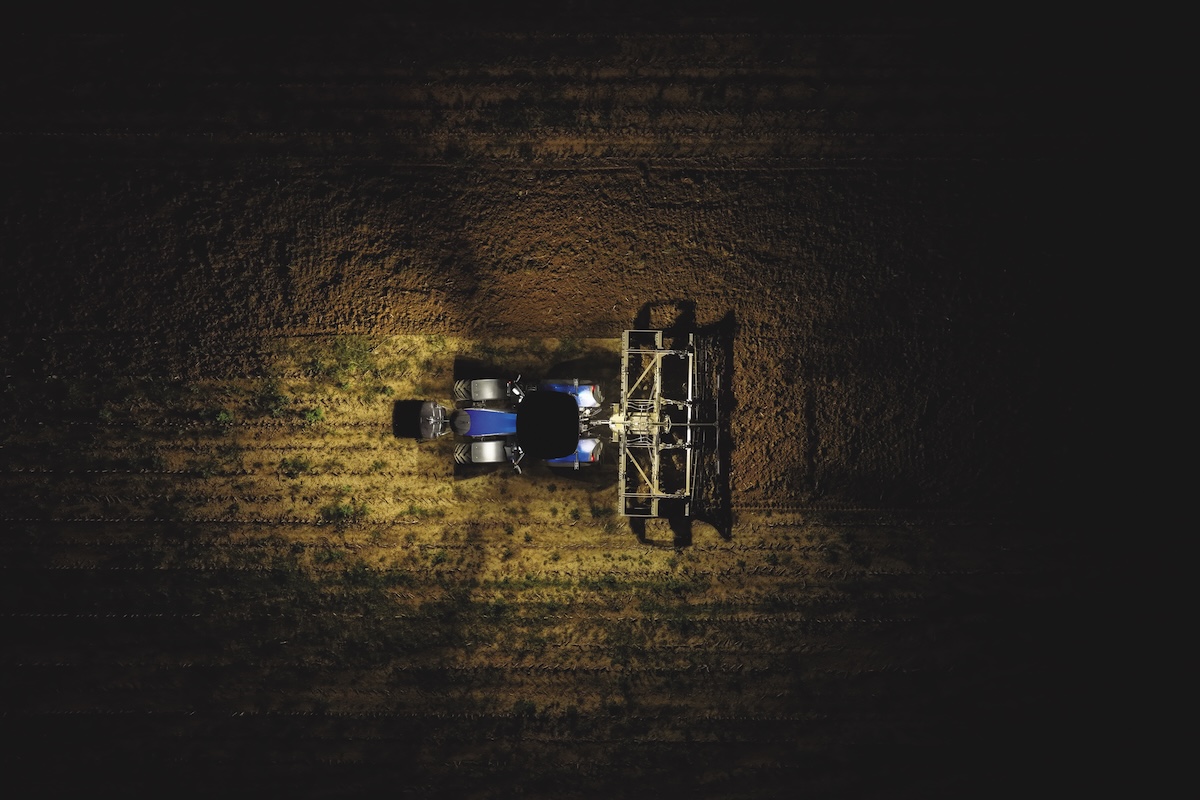  Con una potenza di ben 40mila lumen, la notte diventa giorno e il lavoro con la Smart Cab è più semplice