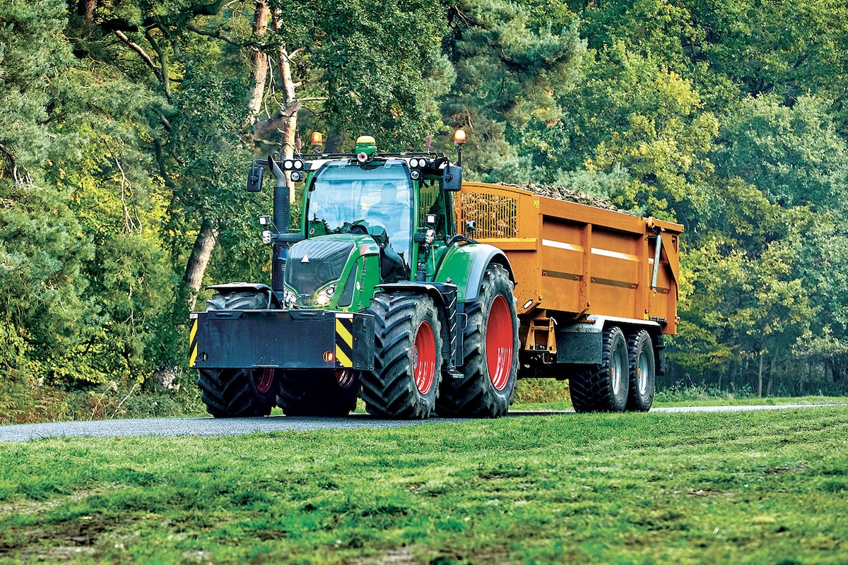 I pneumatici BKT AGRIMAX V-FLECTO con tecnologia VF assicurano trazione e comfort ottimali