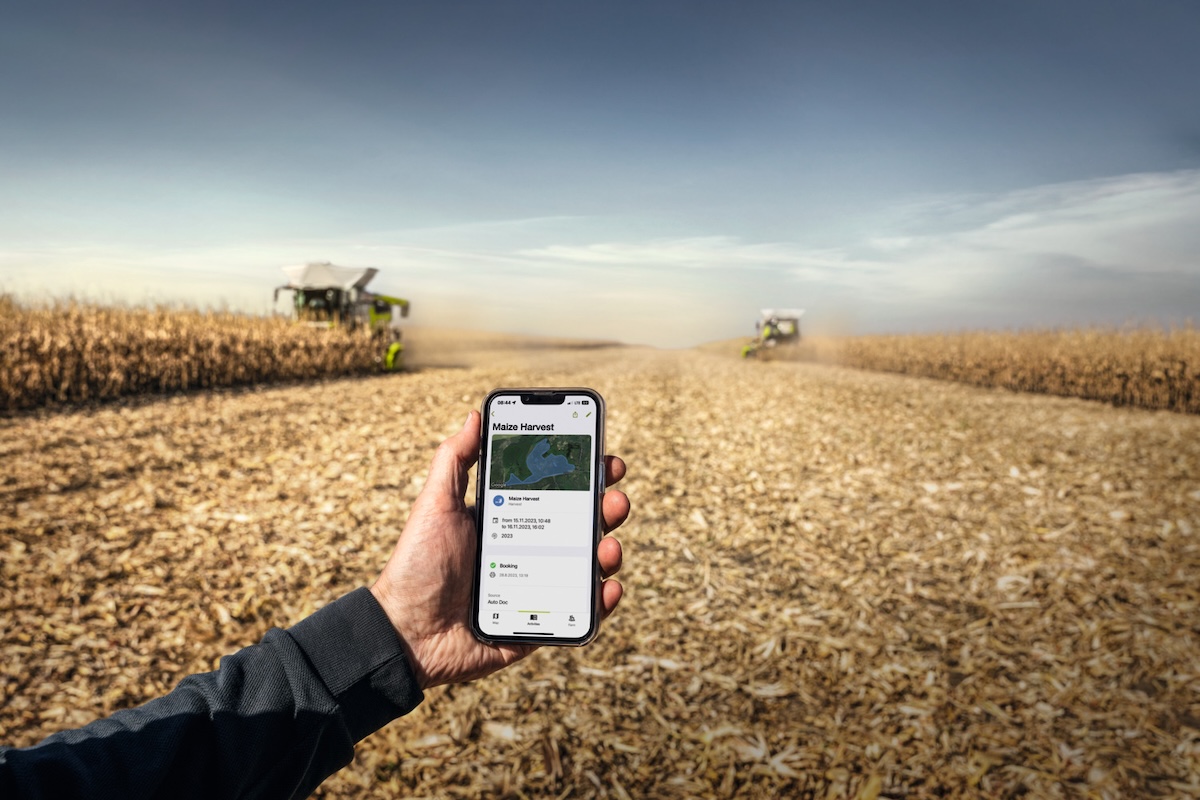 Claas Connect consente un collegamento in rete con documentazione automatica e accesso dall'ufficio o da un dispositivo mobile in movimento