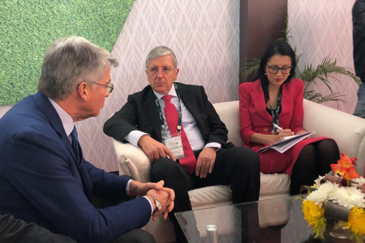 Visita dell'ambasciatore italiano Vincenzo De Luca ad Eima Agrimach 2019