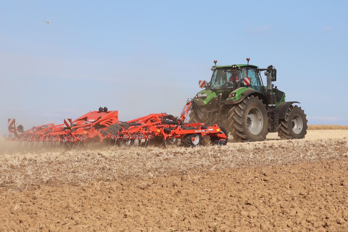 Dissodatore KUHN Highlander 6000 ideale per rimuovere infestanti e residui e, al contempo, lavorare il terreno