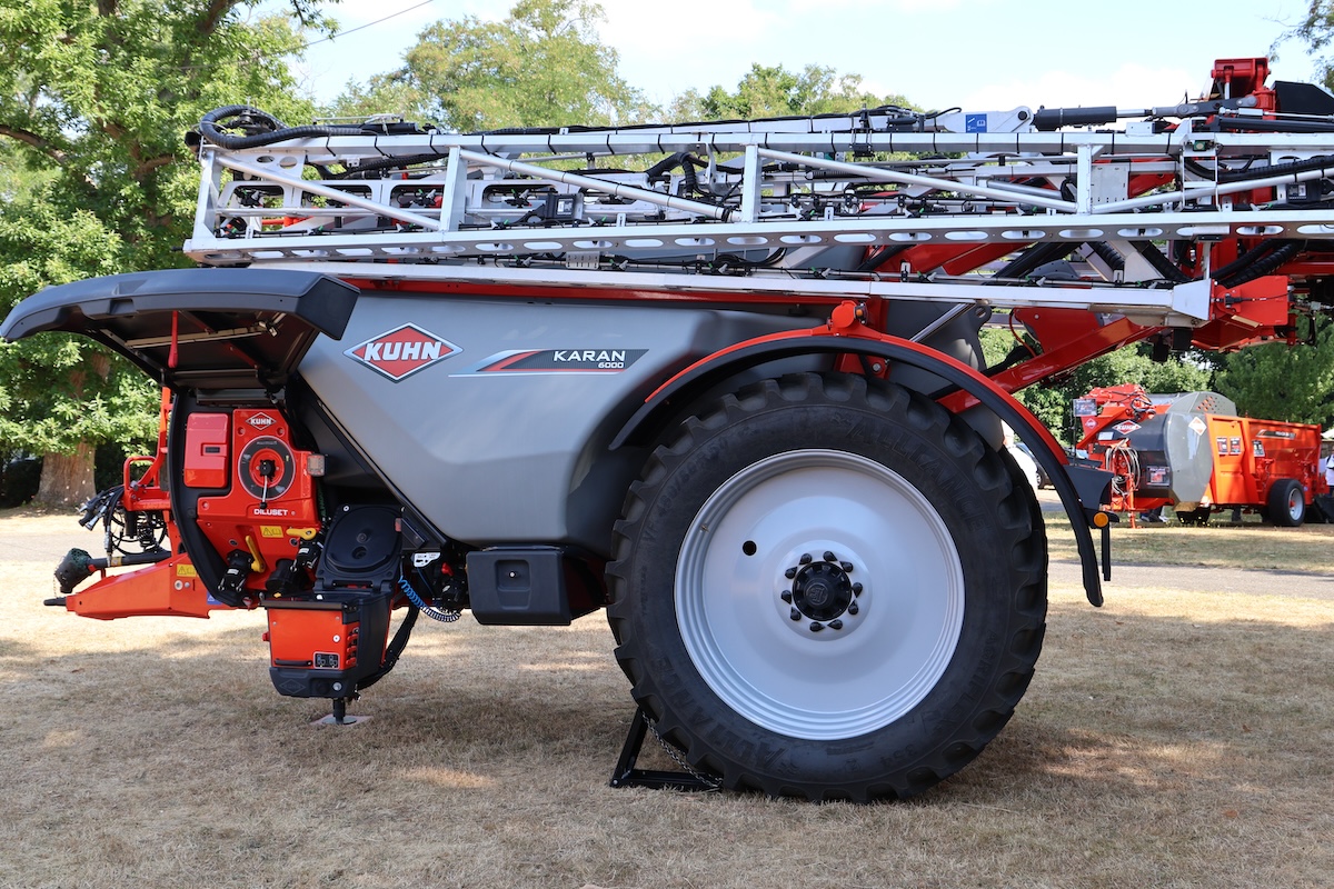 Il dispositivo Diluset e l'incorporatore all'avanguardia assicurano efficienza e sicurezza agli utenti degli sprayer KUHN Karan