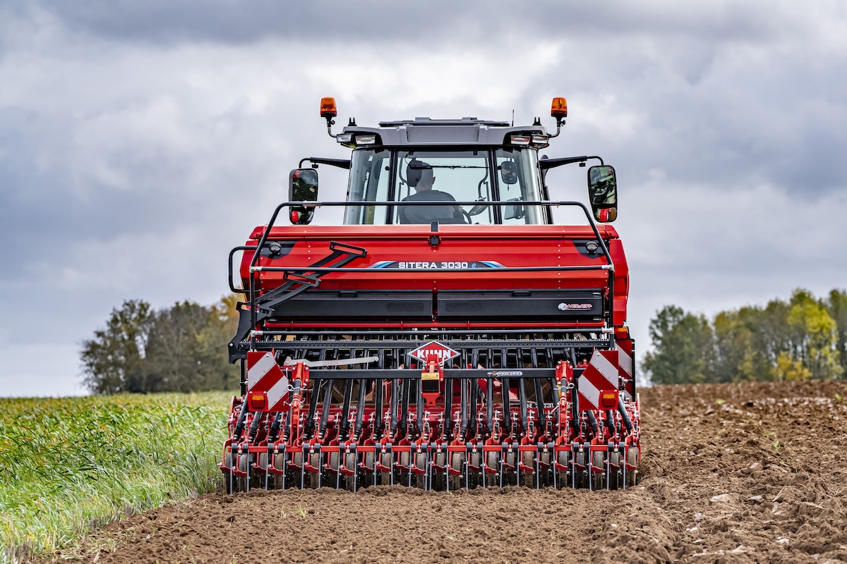 KUHN Sitera 3030 e con elementi SeedFlex in campo