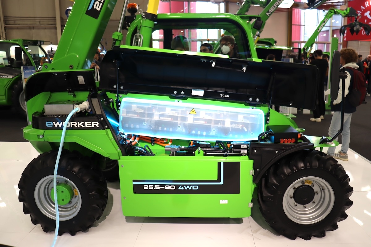 Merlo e-Worker 25.5-90 con nuove batterie al litio