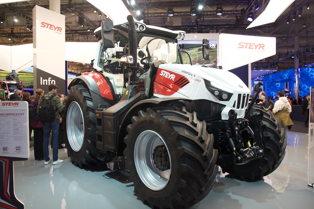 Steyr Impuls CVT 6200 presentato in anteprima ad Agritechnica 2025