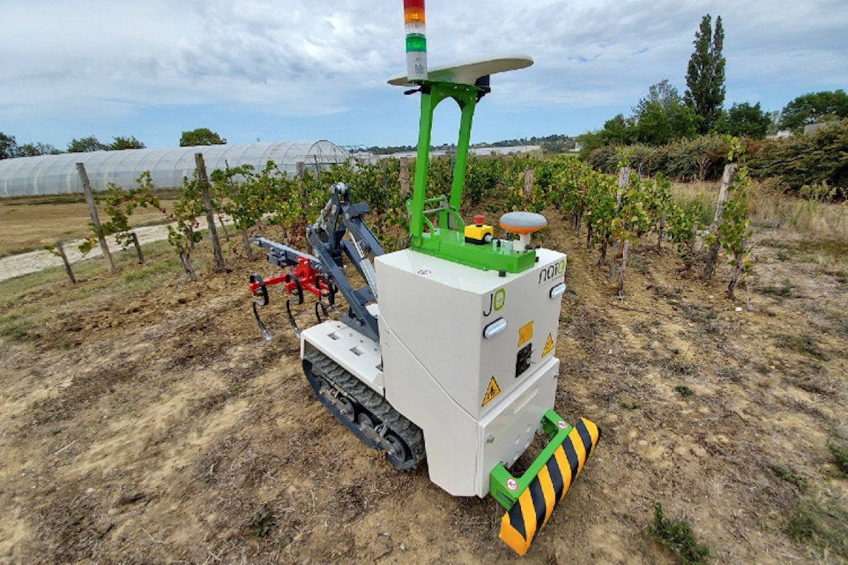 Robot agricolo Jo di 12Steps ideale per vigneti in pendenza
