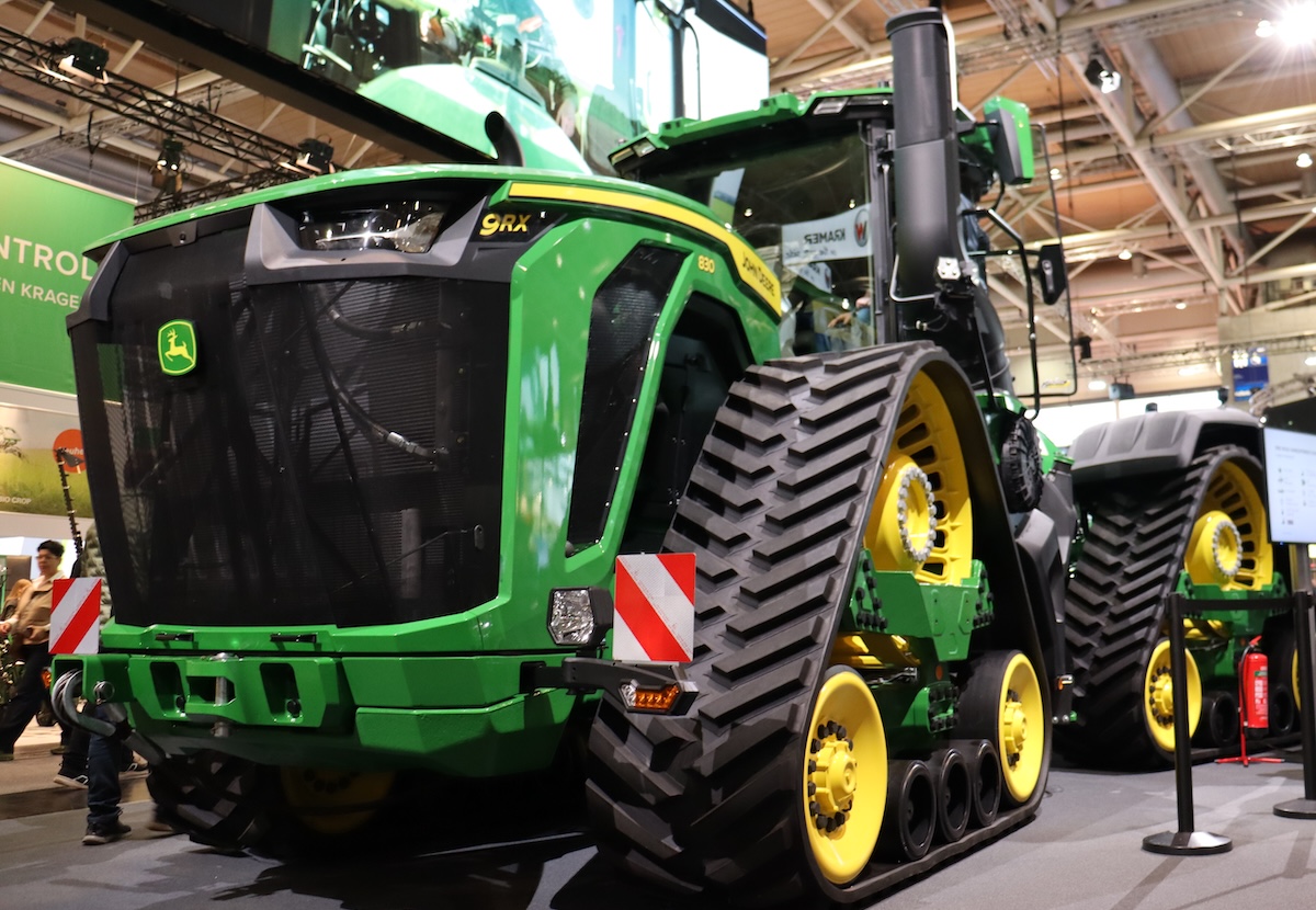 Trattore John Deere 9RX con sistema Autonomy in mostra ad Agritechnica 2025