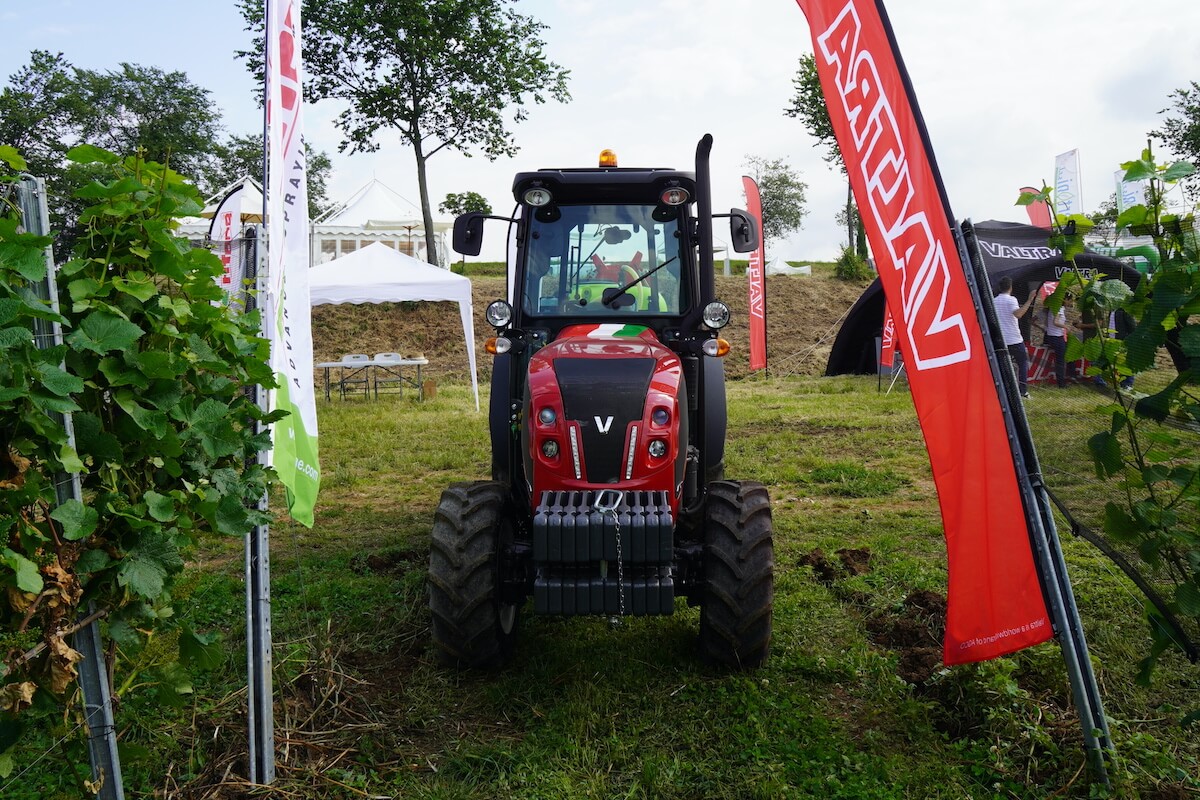 Macchina professionale per latte vegetale - distribuzione ad arco